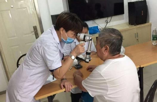 如何購(gòu)買一副好的老花鏡？