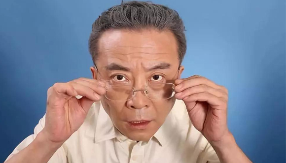 美麗島多焦鏡：傳統(tǒng)老花鏡的弊端，多焦鏡一副就解決了財務工作者的用眼煩惱