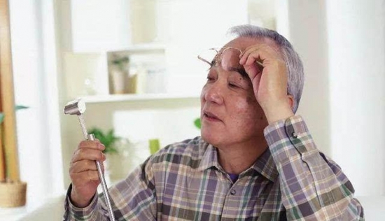 美麗島多焦鏡：近視老花困擾我5年了，有沒(méi)有一種眼鏡可解決